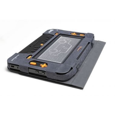 Humanware Monarch, the multi-line braille display is showing a tactile graphic of a car.